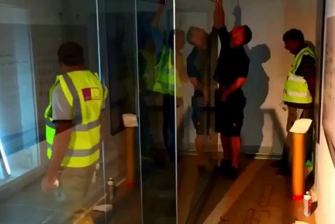 Glass display cases demountable for permanent and temporary exhibitions