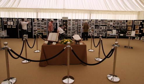 1800 x 1200 - Custom configuration of display boards for hire