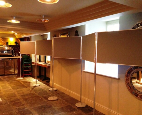 900mm x 600mm - Zig Zag Display Board Hire
