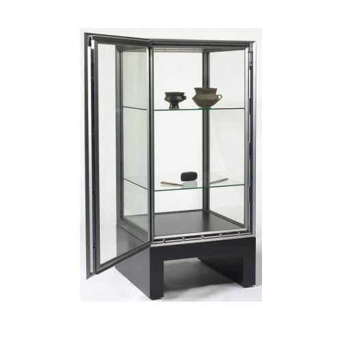 https://www.accessdisplays.co.uk/wp-content/uploads/2019/02/museum-display-case-open.jpg